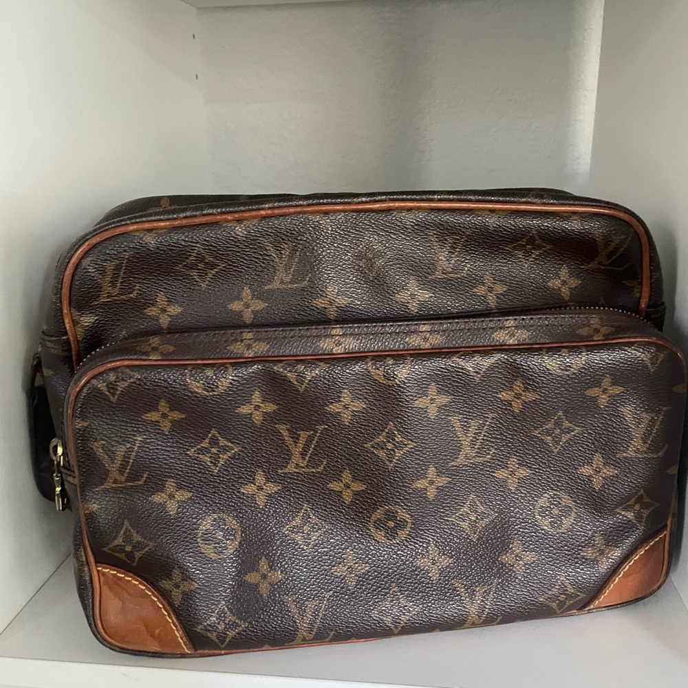 ❌ SOLD❌ Louis Vuitton Nile in monogram
